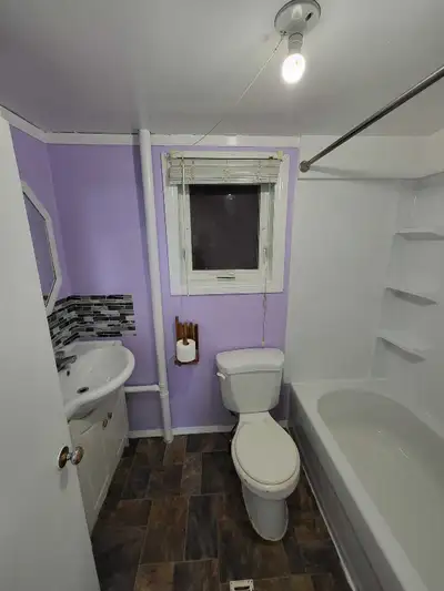 Motivated to sell This cottage style house is located in Carievale, SK. Property tax: $1,188 Water/s...