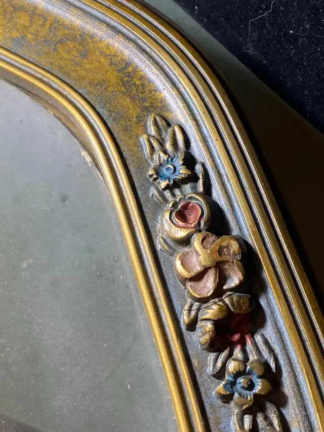 Antique 1920s Oval Picture Frame Convex Bubble Glass Wood Family in Arts & Collectibles in Vancouver - Image 7