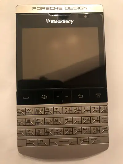 Unlocked blackberry Porsche Design P’9981 Touch screen + keyboard. Good condition and Works perfectl...