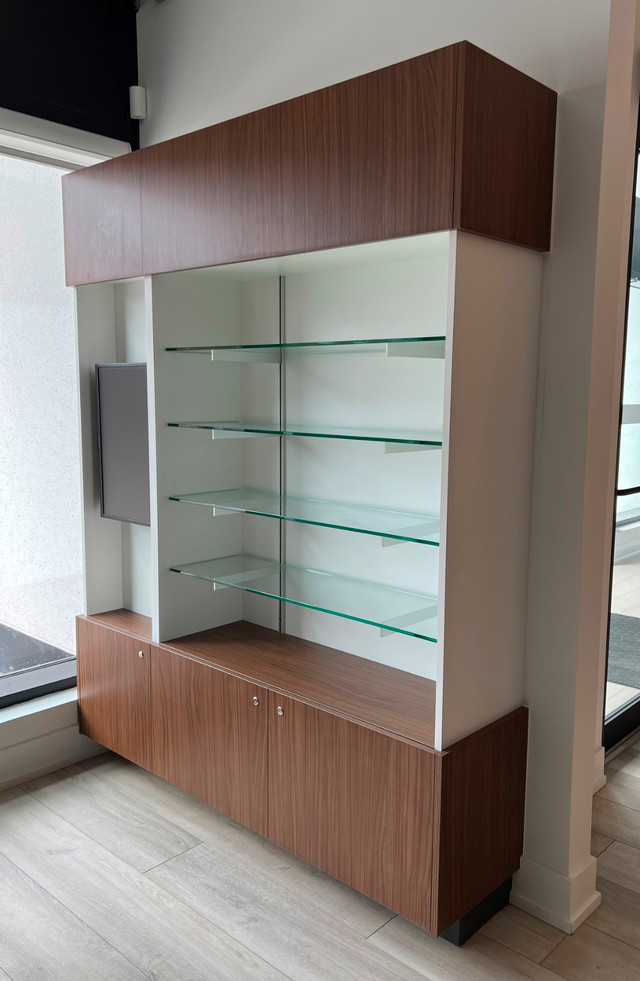 RETAIL DISPLAY UNIT in Other in Oakville / Halton Region - Image 4