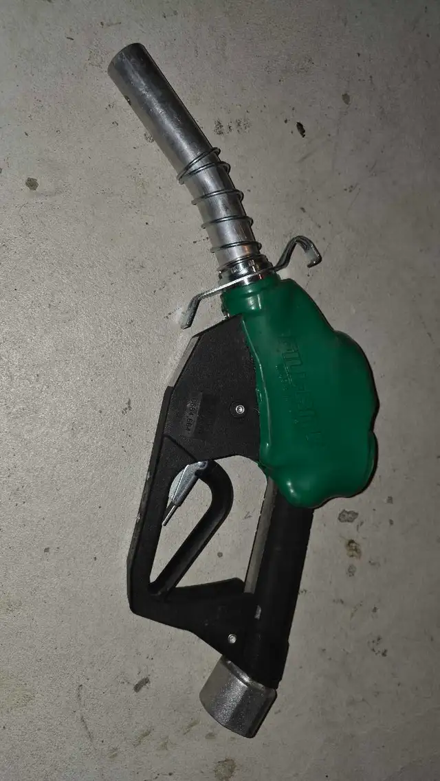 444L Diesel Slip Tank in Other Parts & Accessories in Calgary - Image 4