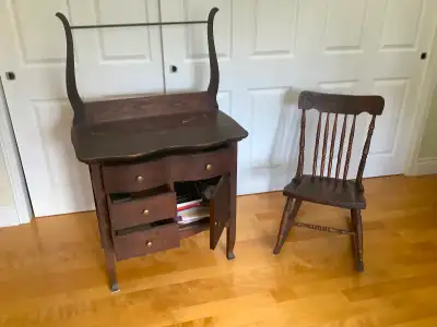 Antique meuble chifonnier,petite berçante,fauteuil d’appoint, View more