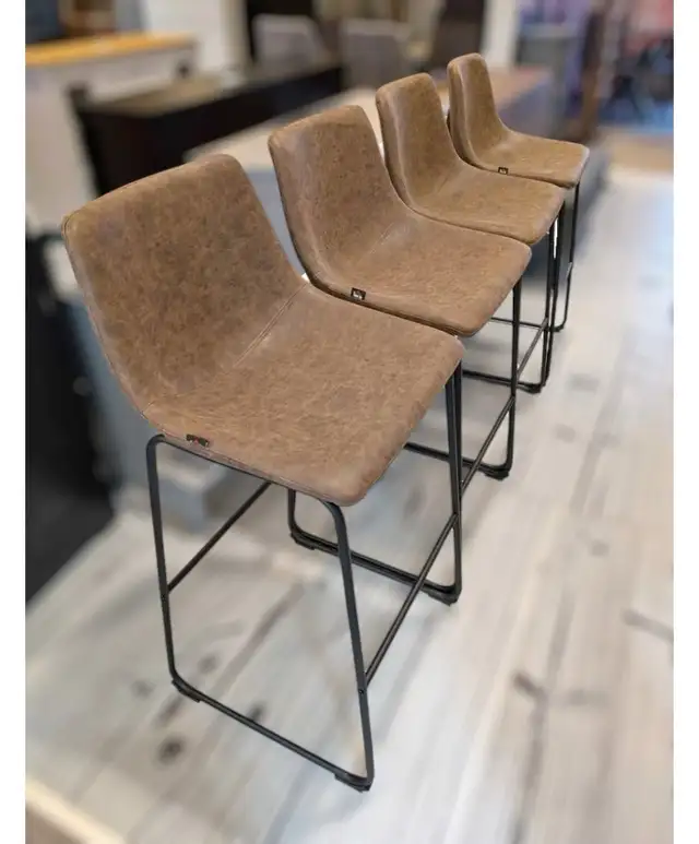 Vintage PU Leather Counter Bar Stools with Footrest in Chairs & Recliners in Markham / York Region - Image 2