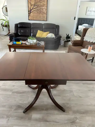 Duncan Phyfe antique table Excellent condition $300 Full size dimensions 58” x 36” Sides down dimens...