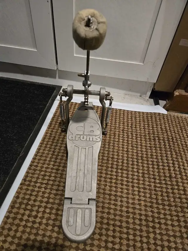 Kick Pedal in Drums & Percussion in Windsor Region - Image 3