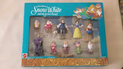Vintage Disney Snow White And the Seven Dwarfs Figures 1993, View more