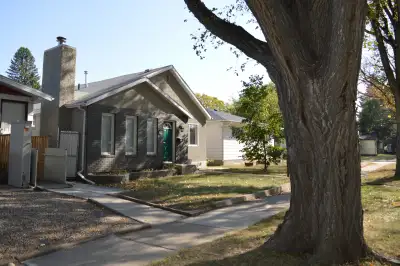 Located in the well established Mayfair neighborhood in Saskatoon. Close to a school, bus route, and...