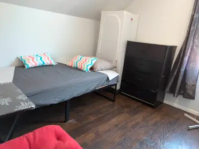 Female Roommate Wanted in Niagara Falls!