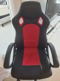 Gaming Chair (Used)