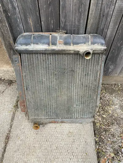 From a 54 Ford car with a y block. Not tested, was removed for engine swap and upgraded to a differe...