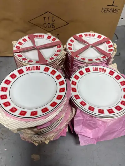 Qty 1000 plates!! Size 6” I'm offering a set of new old stock Sai Woo Restaurant plates, a nostalgic...