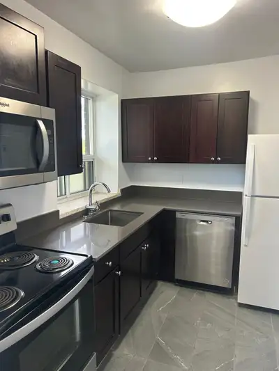 Shared Room for Rent – Girls Only