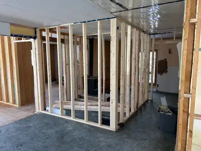 Looking for people to work for a small renovation company. Painting , finishing and carpentry experi...
