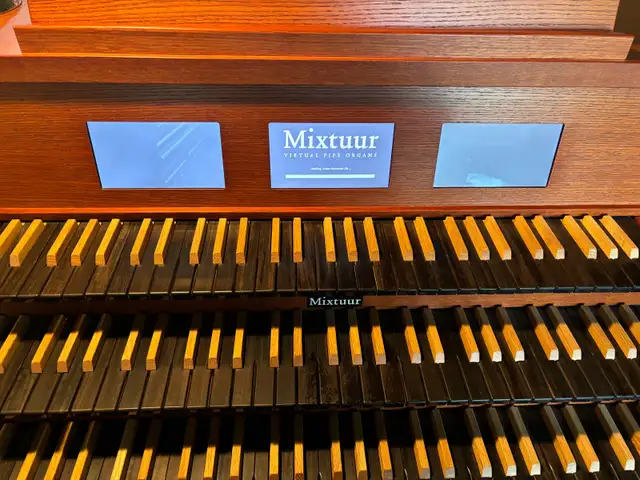 Digital Organ dealer of Alberta in Pianos & Keyboards in Calgary - Image 5