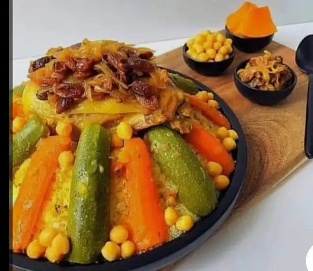  Moroccan Cooking Workshop: Vegetable Couscous 65076625321089120