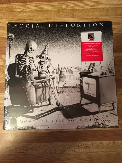 COLLECTABLE VINYL ALBUM-SOCIAL DISTORTION