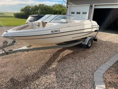 2005 Glastron GX185, Good Condition, 4.3L Engine, Fish Finder, Snap on cover and storage cover, extr...