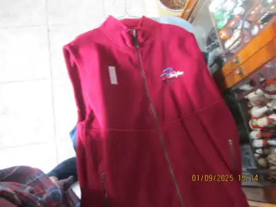 CURLING VEST, View more