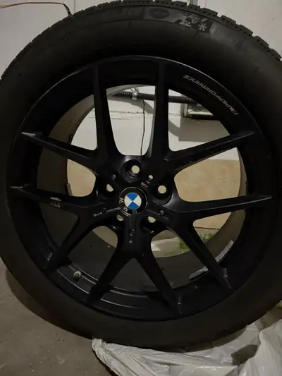Michelin Winters 80-90% Tread 225/50/R18 95H Balanced, ready to install. 18" OEM M-Performance Rims...
