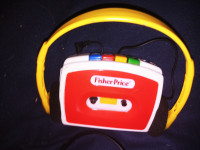 FISHER PRICE  RARE 1991  WALKMAN STYLE CASSETTE PLAYER