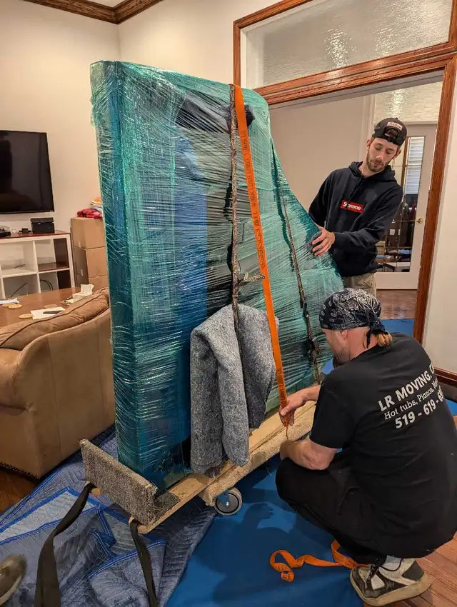 PIANO MOVERS64241768657666122