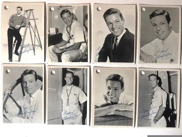 Dr. Kildare/Dr. Ben Casey Bubble Gum Cards (pre-owned) in Arts & Collectibles in Windsor Region - Image 3