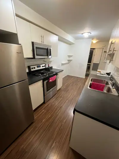 3 Bedroom upstairs 1 bedroom basement for Rent in Scarborough!