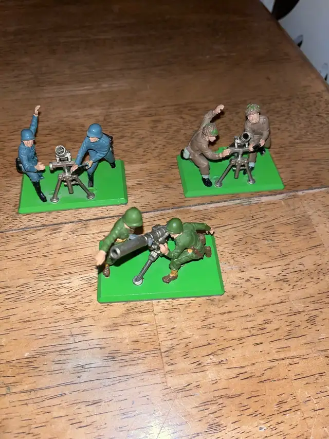 Britain ltd toy soldiers 1970s in Arts & Collectibles in Ottawa - Image 3