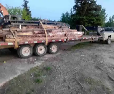 This is a used 30ft deck over custom gooseneck trailer, perfect for heavy-duty hauling. It's ready t...
