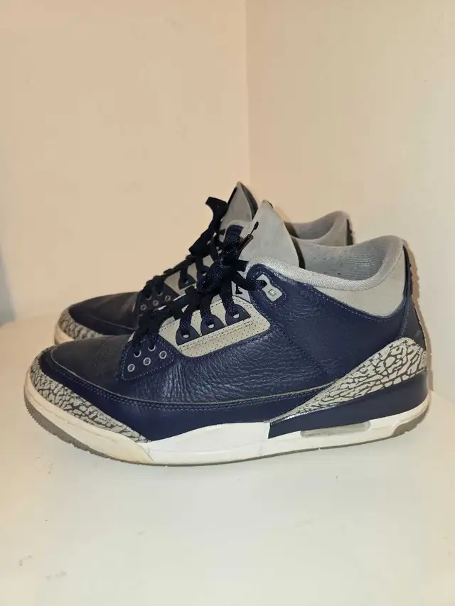 Jordan 3 Retro Georgetown Mens size 13 Blue in Men's Shoes in City of Toronto - Image 4