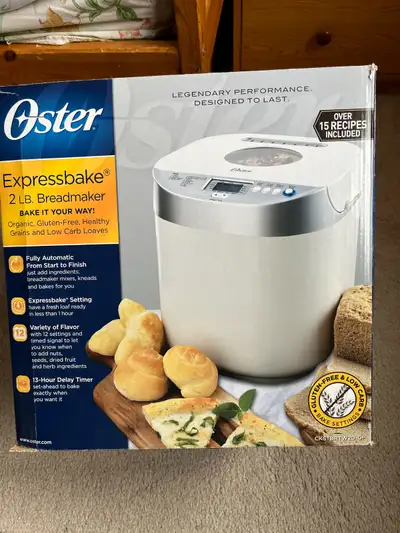 Oster 2 lb breadmaker type BM-1, Mod CKSTBRTW20, works perfectly, have 2 breadmakers but only need o...