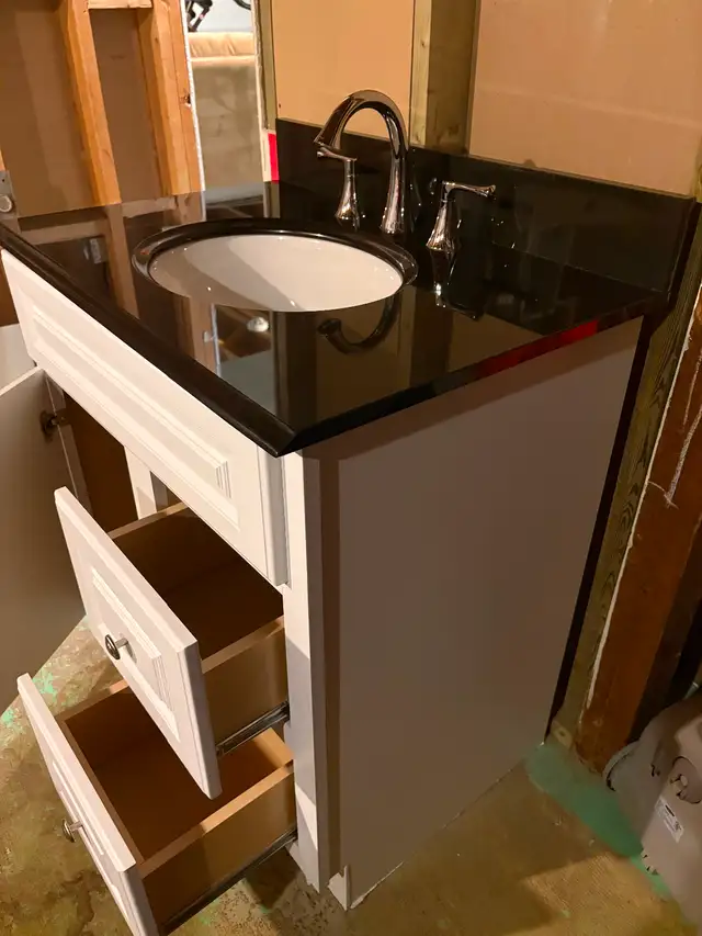 Bathroom Vanity569246281998028803