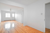 2-Bedrooms to Rent / 2 chambres à louer - Rue Bélanger, Montreal