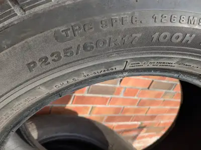 235/60R17 Firestone Destination LE used set of 4