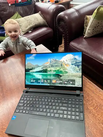 selling gigabyte aorus laptop 3070 gpu, intel i7-11800H, View more