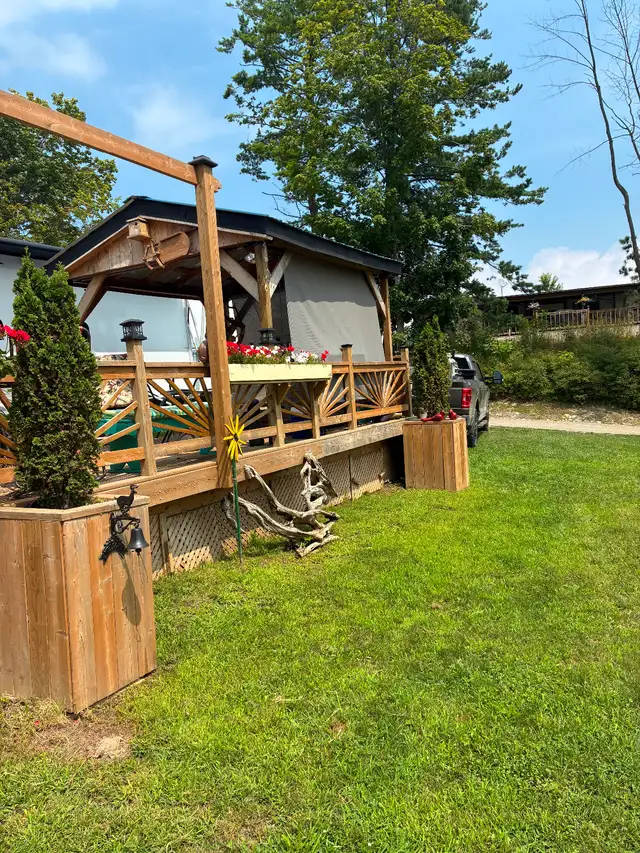 24’ x 10’ DECK549769236773621762