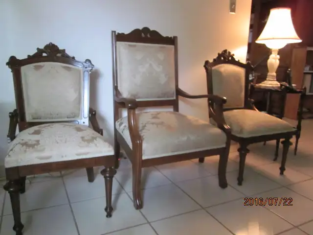 A Set of  3 Living Room  Antique Chairs in Chairs & Recliners in Vancouver - Image 3