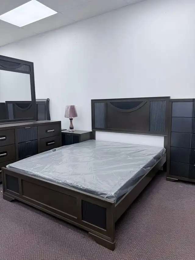 Modern Bedroom Set