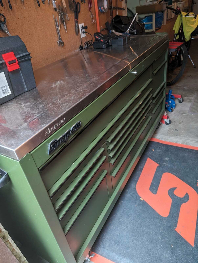 Snap on Roll Cab, Camo green/black trim  in Tool Storage & Benches in Penticton - Image 2