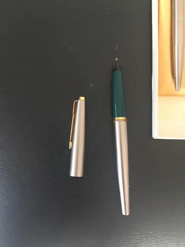 Vintage Parker fountain pen 45 & pen.14k nib. in Arts & Collectibles in Markham / York Region - Image 3