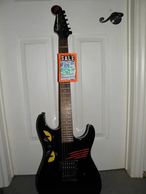 Fender Squire The Cat Showmaster Guitar in Guitars in Sault Ste. Marie - Image 2