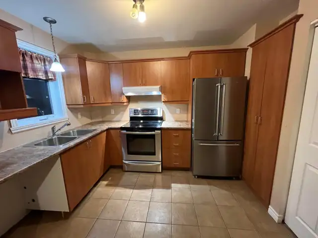 Magnifique 5½ spacieux et très lumineux situé à l’étage. in Long Term Rentals in Drummondville - Image 3