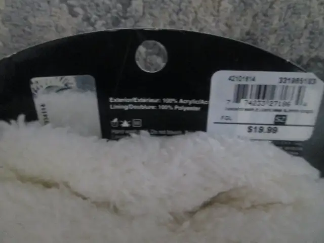 BRAND NEW SOCKS with TAGS (Size 9-11) --- Toronto Maple Leafs !! in Multi-item in City of Toronto - Image 5
