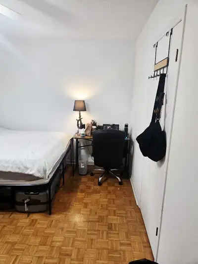 One main floor room is currently for rent in Mississauga to students, singles or couples. Details ar...