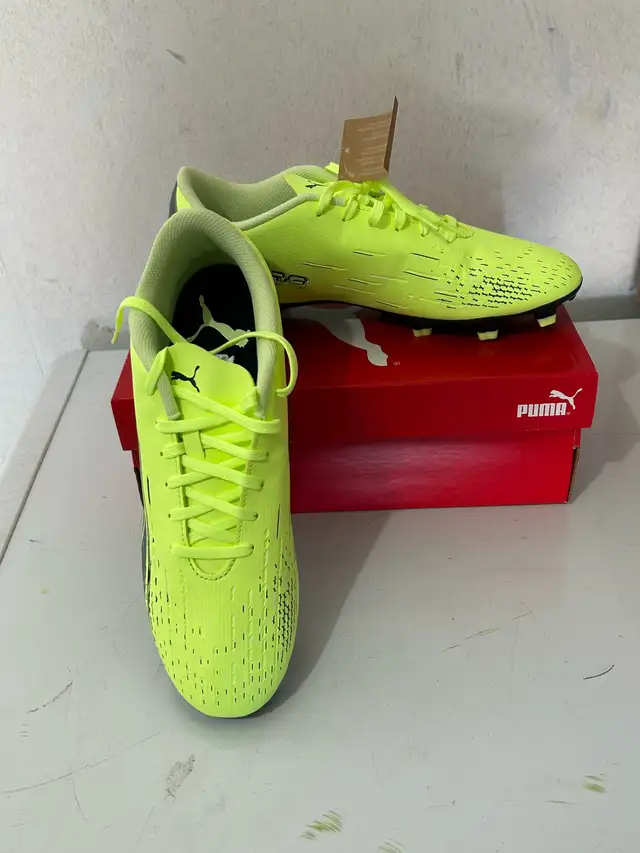 Brand New Puma Women’s Soccer Cleats in Soccer in Ottawa - Image 3