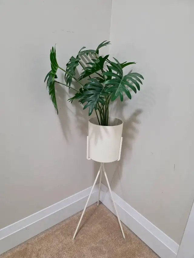 Modern Metal Plant Stand with Artificial Plant