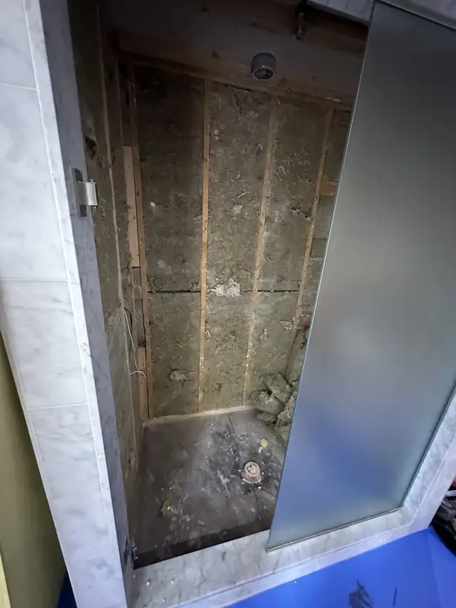 tile setter/tile installer GTA64037117592065121