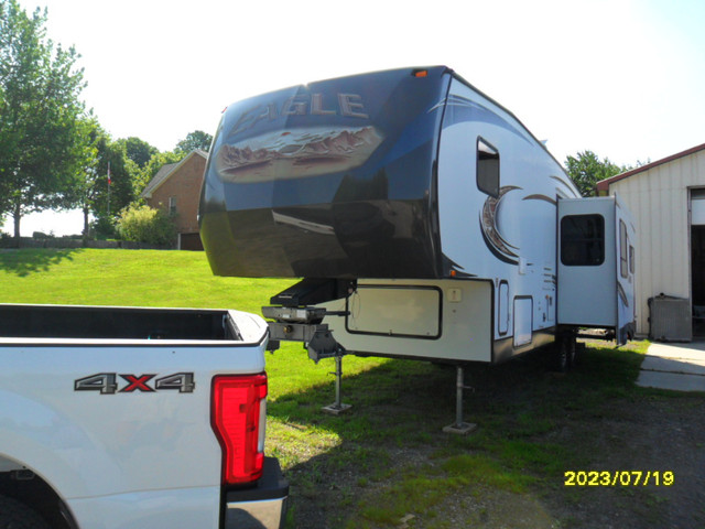 2013 Jayco Eagle Fifth Wheel 30.5 RLS in Travel Trailers & Campers in Woodstock - Image 3