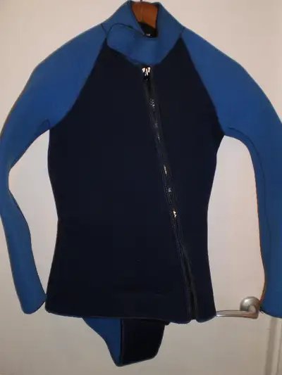 Men's Oceaner Dive Wetsuit, 1 piece size M/M 7mm sizing info here ... https://oceaner.com/sizing/wet...
