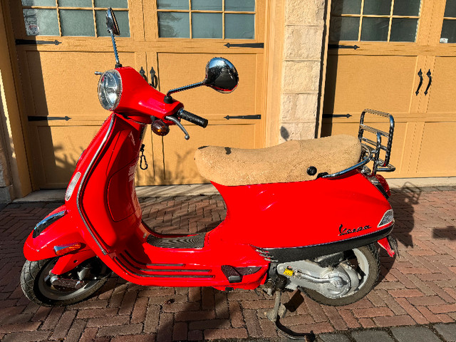 Classic Red Vespa in Scooters & Pocket Bikes in Hamilton